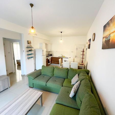 Quitet Two Bedroom Apartment With Private Garden Lukomorye D2 Karavas  Exterior foto