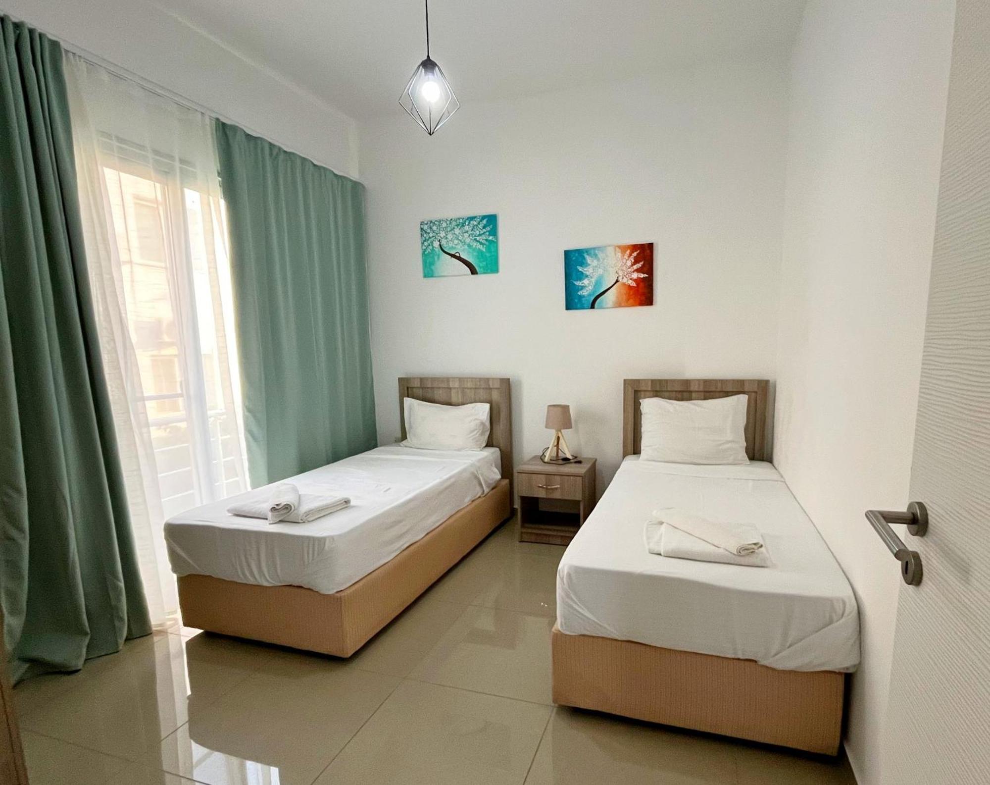 Quitet Two Bedroom Apartment With Private Garden Lukomorye D2 Karavas  Exterior foto